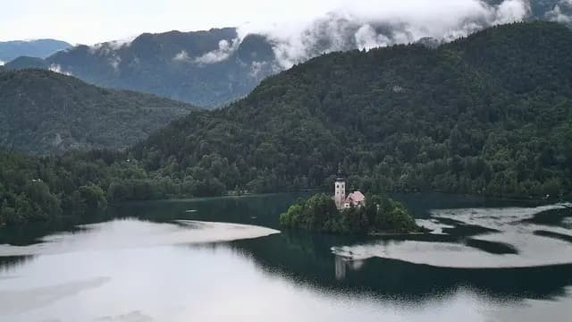 Guía Completa para Descubrir Las Islas Menores en Europa