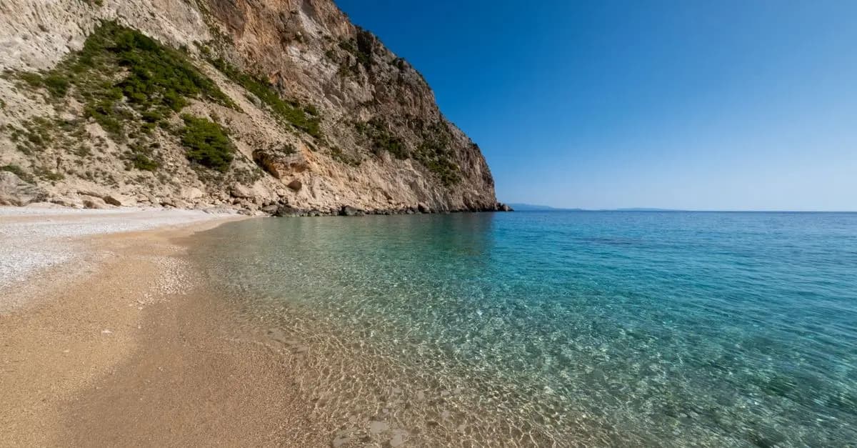 10 Playas Secretas de España Que No Te Puedes Perder