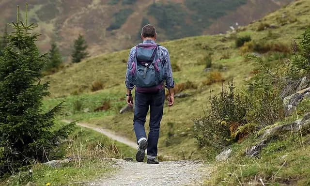 Las Mejores Rutas de Senderismo en Destinos Únicos