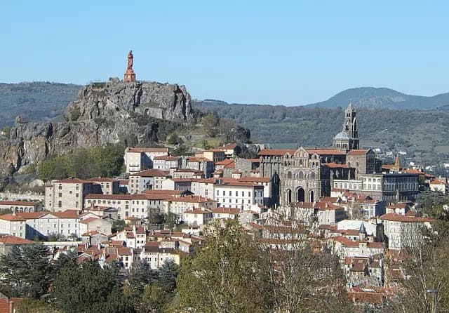 Cómo Planificar un Viaje Sostenible a Destinos Únicos